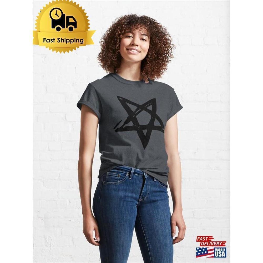 Black Pentagram Occult Gothic Minimal Dark Aesthetic Unisex T-Shirt